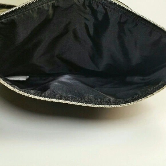 Victoria's Secret Wristlet Set - Picture 3 of 3